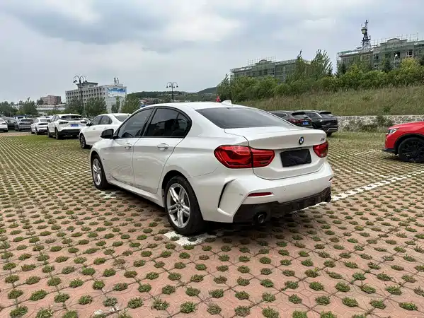 BMW 1 Series 2022