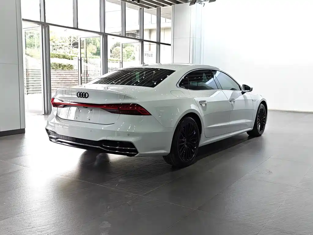 Audi A7L 2022 — фото 19