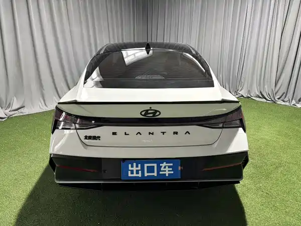 Hyundai Elantra 2023