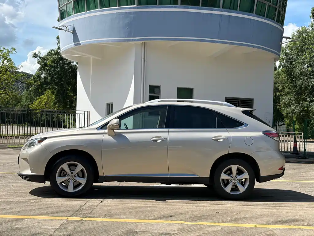 Lexus RX Classic 2014 — фото 11