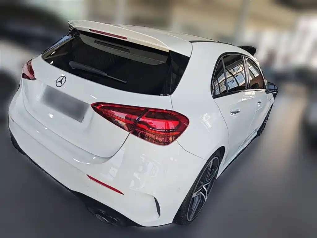 Mercedes-Benz A-Class AMG 2024 — фото 12