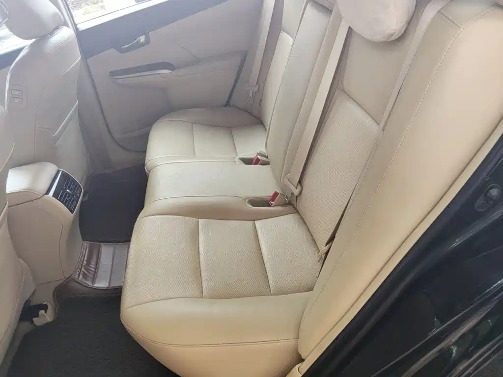 Toyota Camry 2015 — фото 15