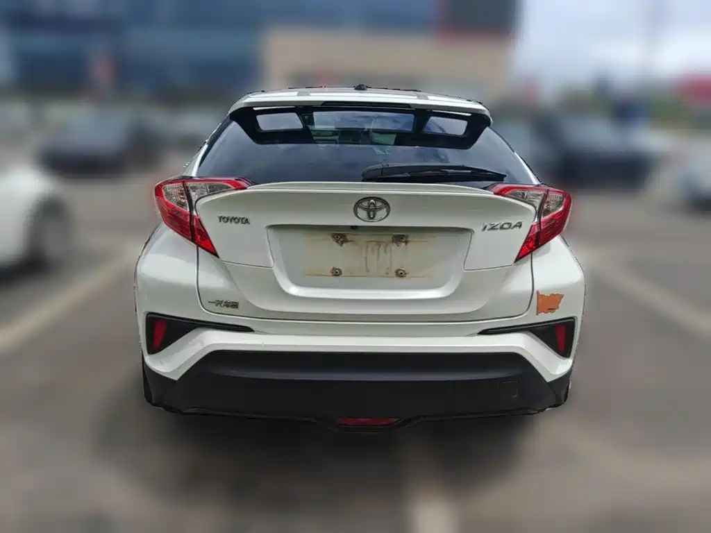 Toyota IZOA 2018 — фото 10