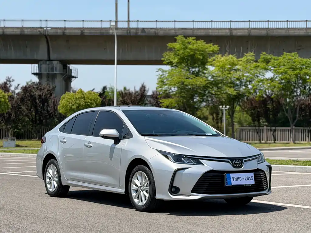 Toyota Corolla 2020 — фото 3
