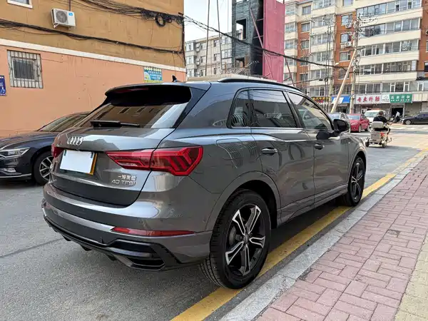 Audi Q3 2021