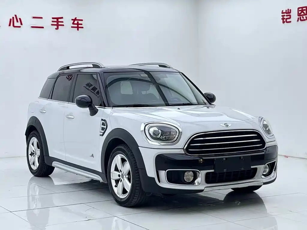 MINI Countryman 2018 — фото 28