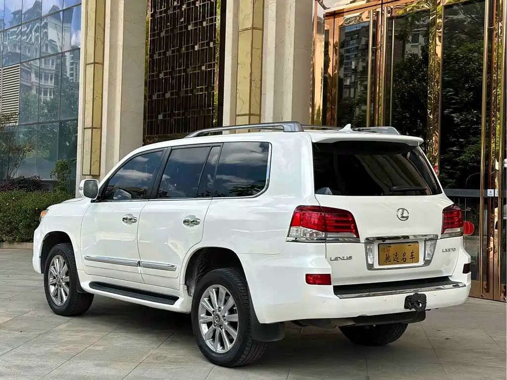Lexus LX 2013 — фото 7
