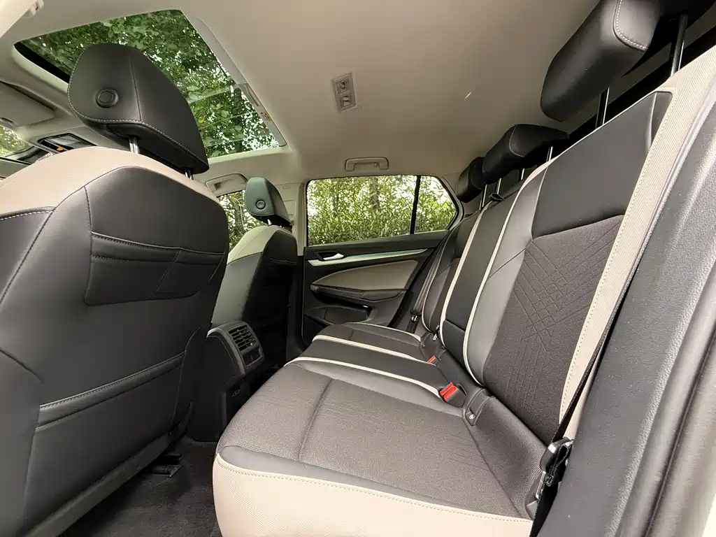 Volkswagen Golf 2022