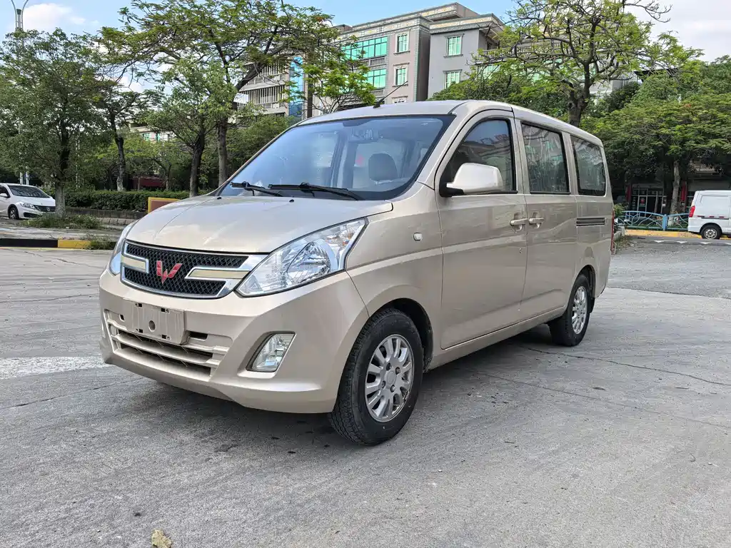 Wuling Rongguang V 2017 — фото 1