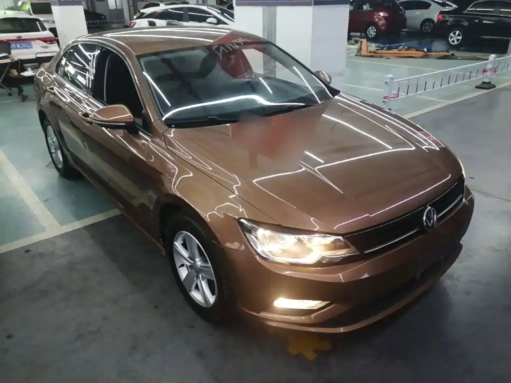 Volkswagen Lamando 2015