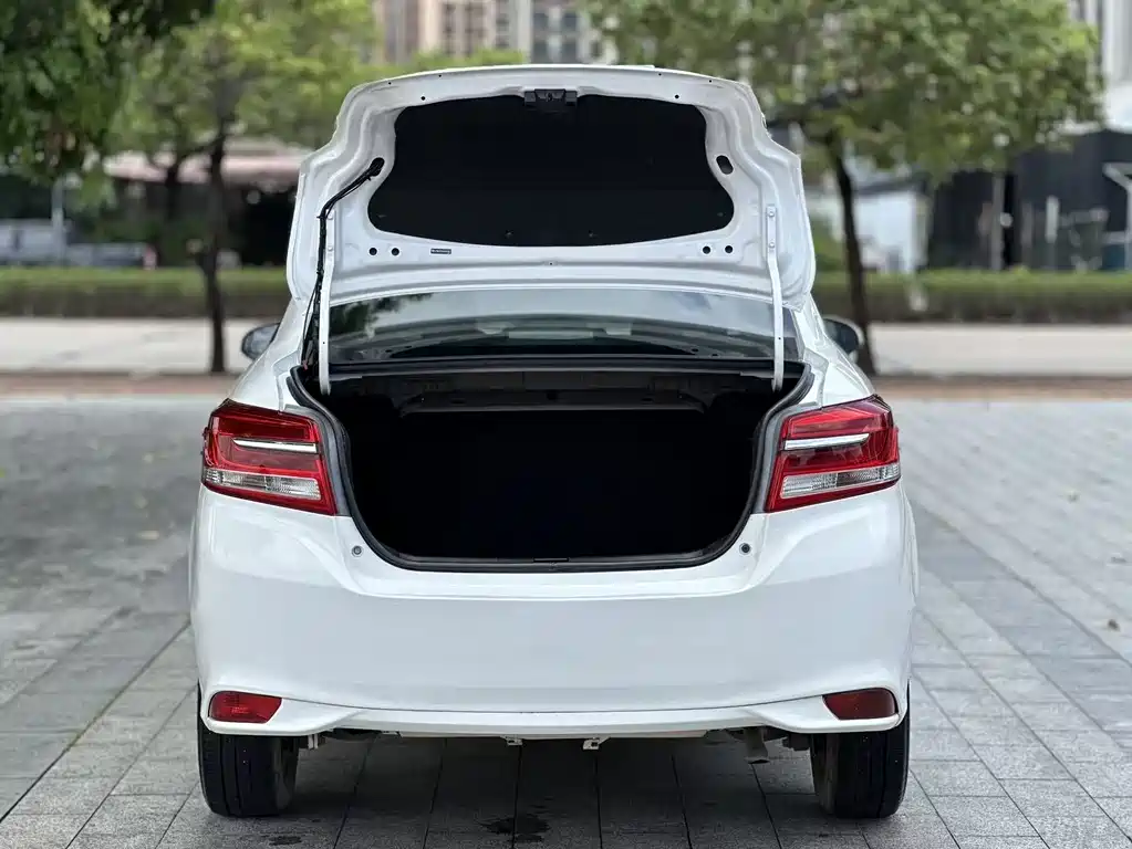 Toyota Vios 2018 — фото 15