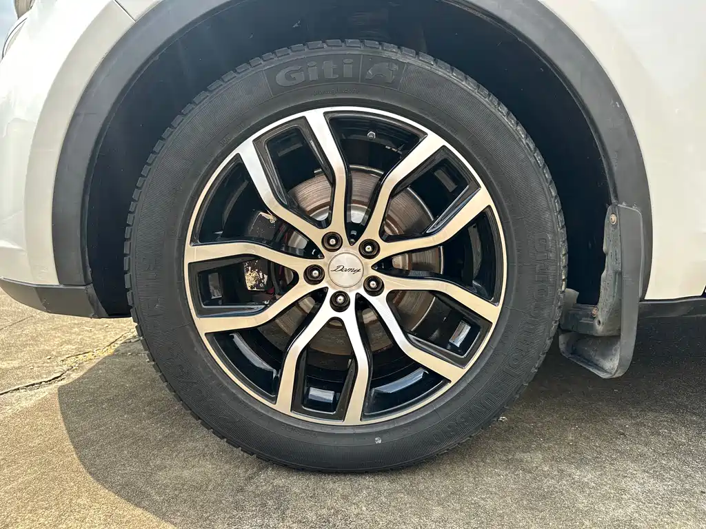 Zotye Damai X7 2017 — фото 18