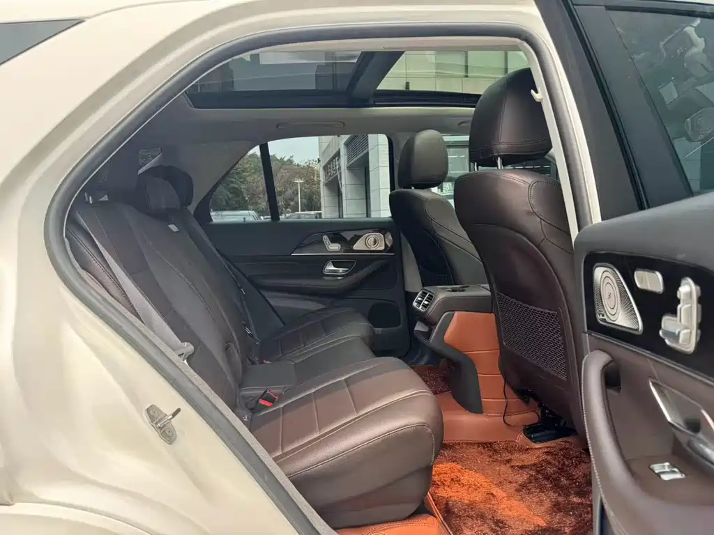 Mercedes-Benz GLE 2020 — фото 4