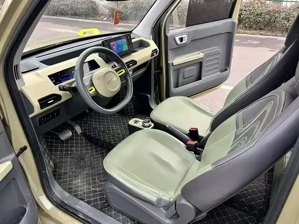 Geely Galaxy Panda 2023