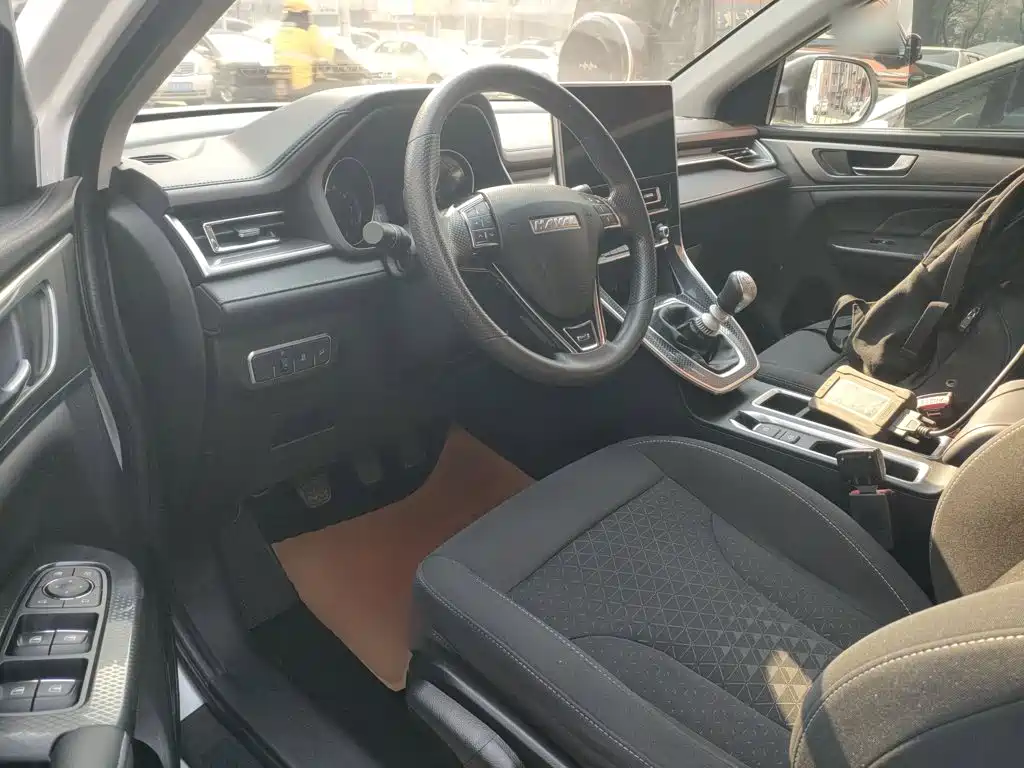 Haval M6 2022 — фото 16