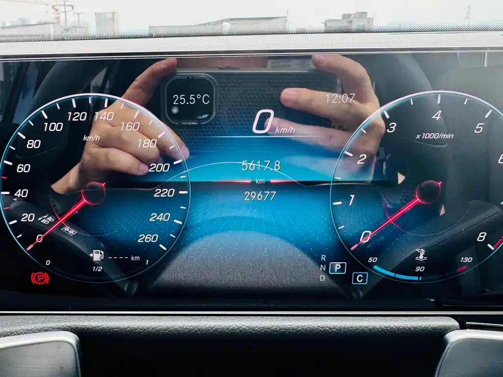 Mercedes-Benz GLB 2022 — фото 18