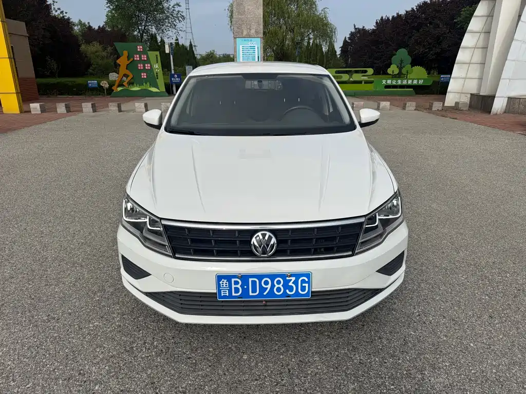 Volkswagen Jetta 2017 — фото 2