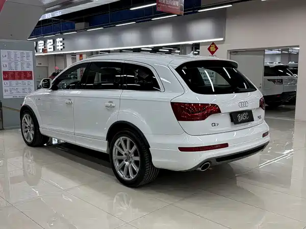 Audi Q7 2012