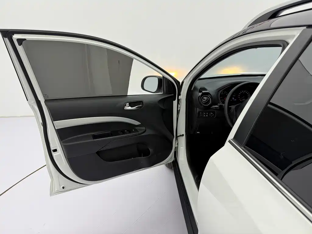 Kia KX1 2022 — фото 23