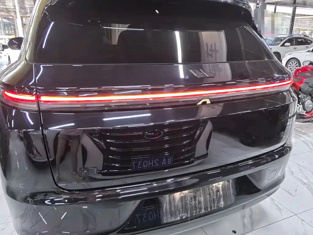 Li Auto Li L7 2024