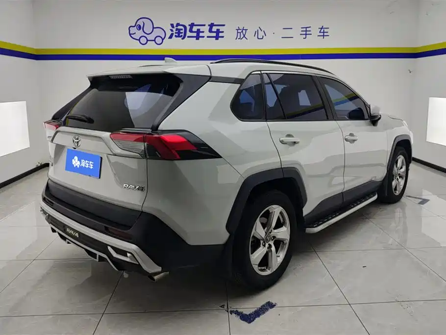 Toyota RAV4 2023