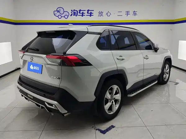 Toyota RAV4 2023
