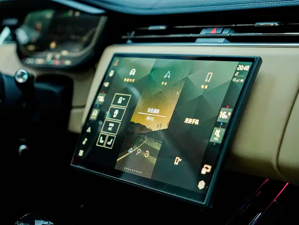Land Rover Sport 2025 — фото 17