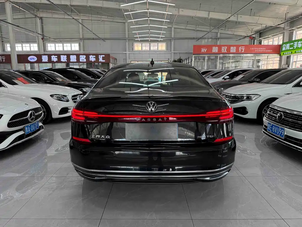 Volkswagen Passat 2022