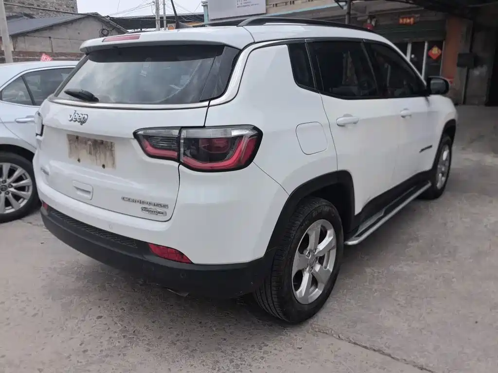 Jeep Compass 2019 — фото 7