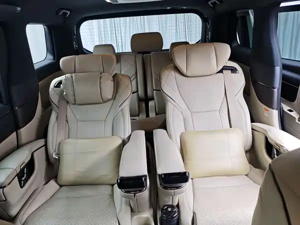 Toyota Wilfa 2023