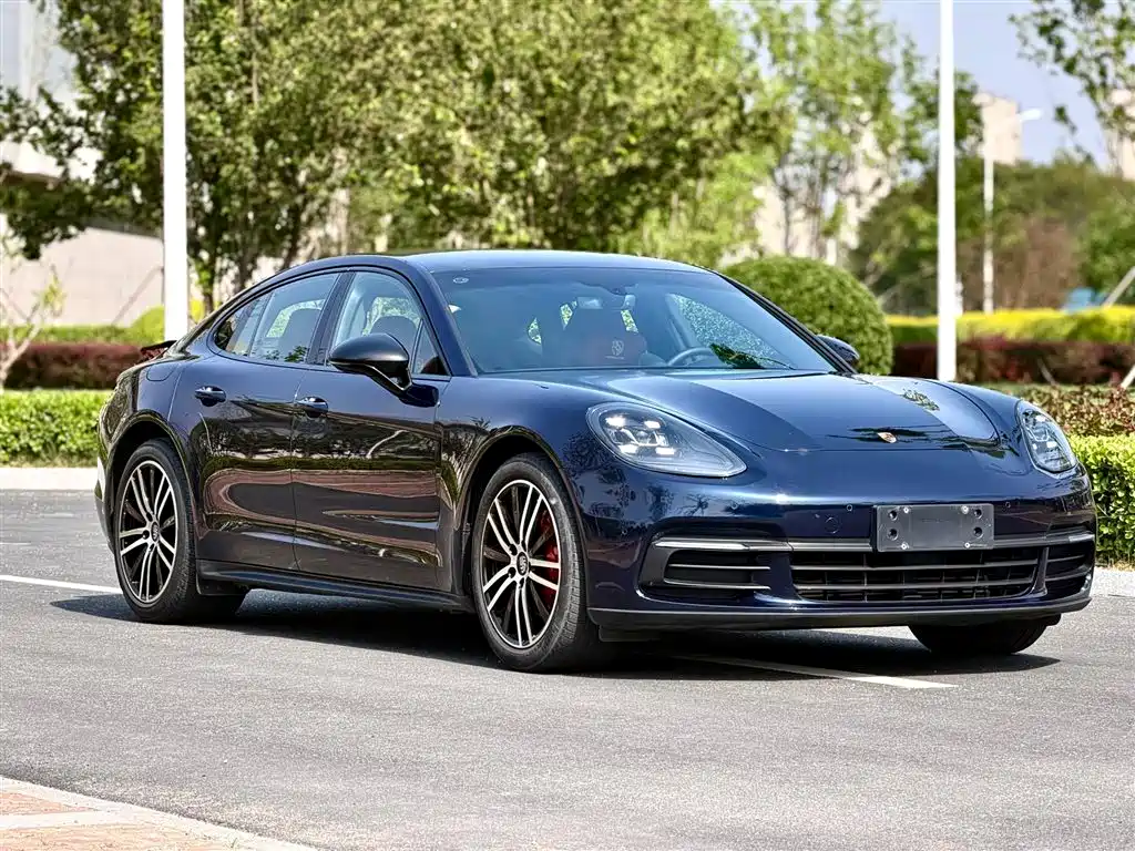 Porsche Panamera 2017 — фото 3