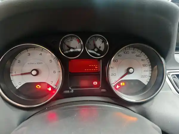 Peugeot 308 2016