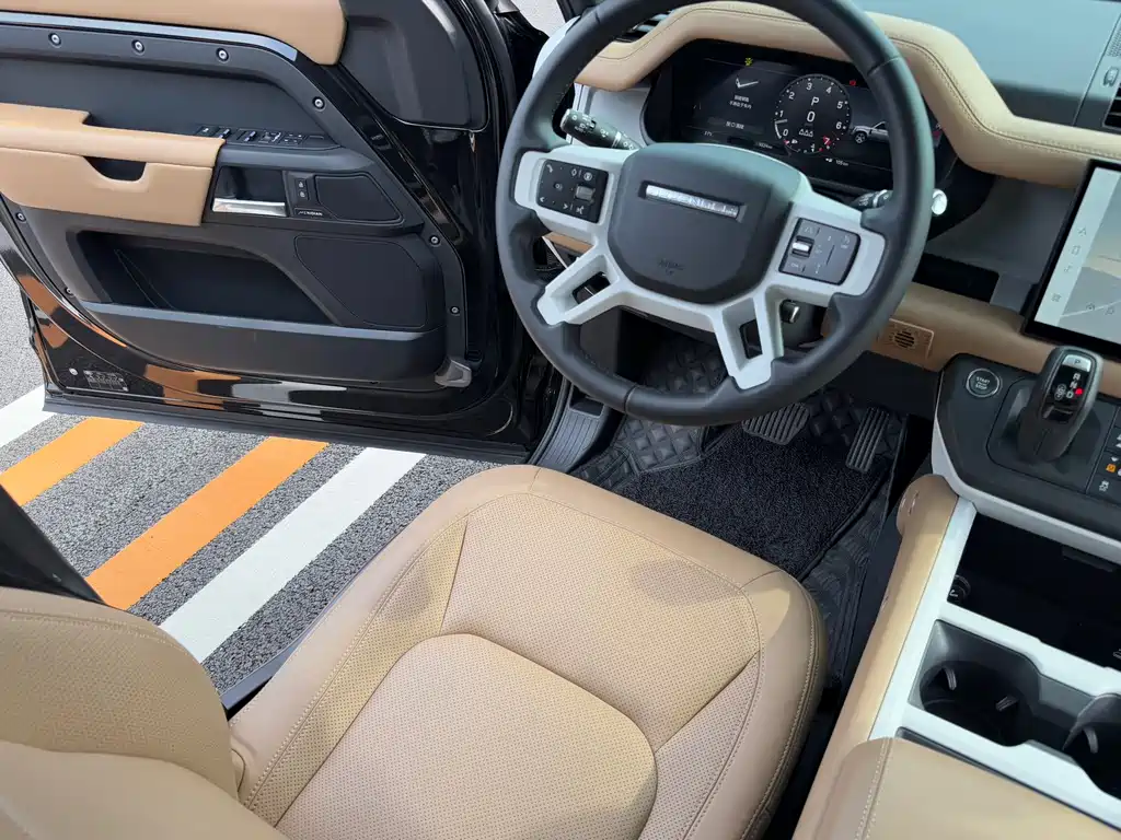 Land Rover Defender 2025 — фото 16