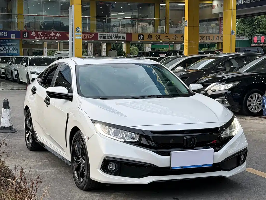 Honda Civic 2020 — фото 3