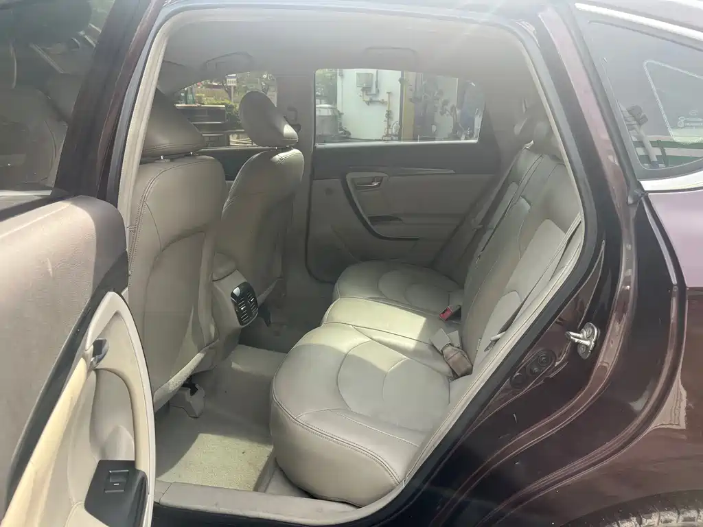 GAC Trumpchi GA6 2015 — фото 11