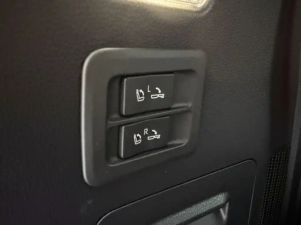 Toyota Land Cruiser 2024 — фото 20