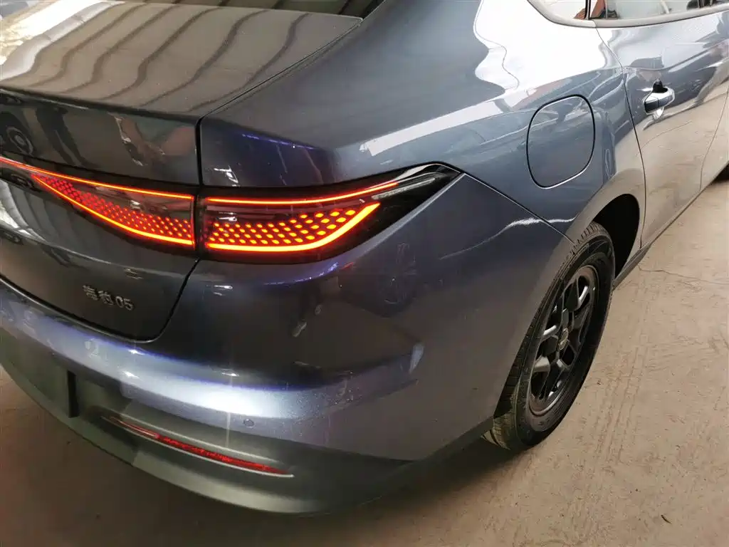 BYD Seal 05 DM-i 2026 — фото 8