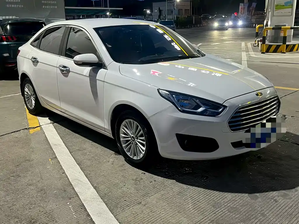 Ford Escort 2017
