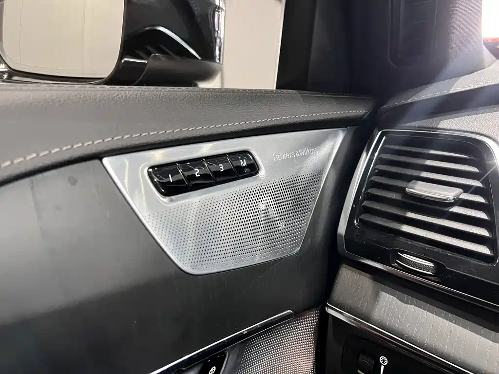 Volvo XC90 PHEV 2021 — фото 10