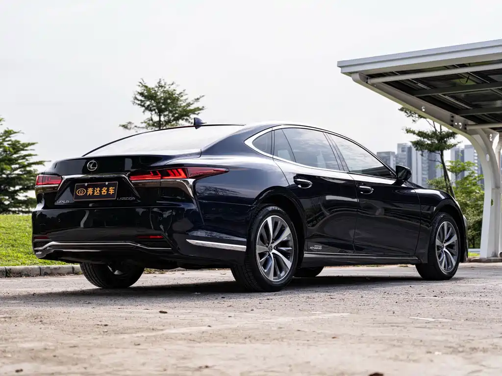 Lexus LS 2020 — фото 3