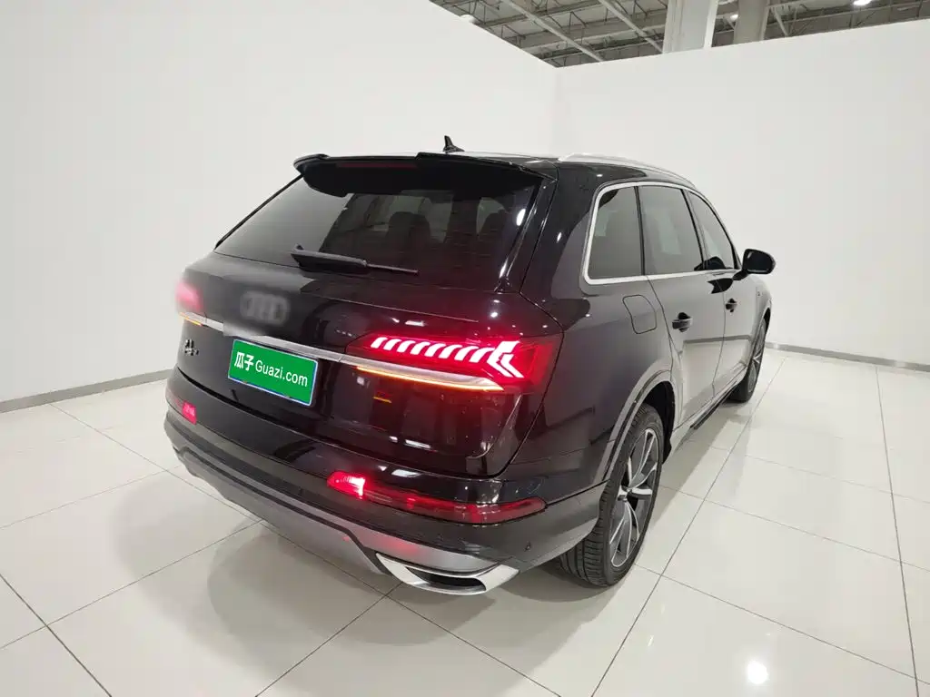 Audi Q7 2023