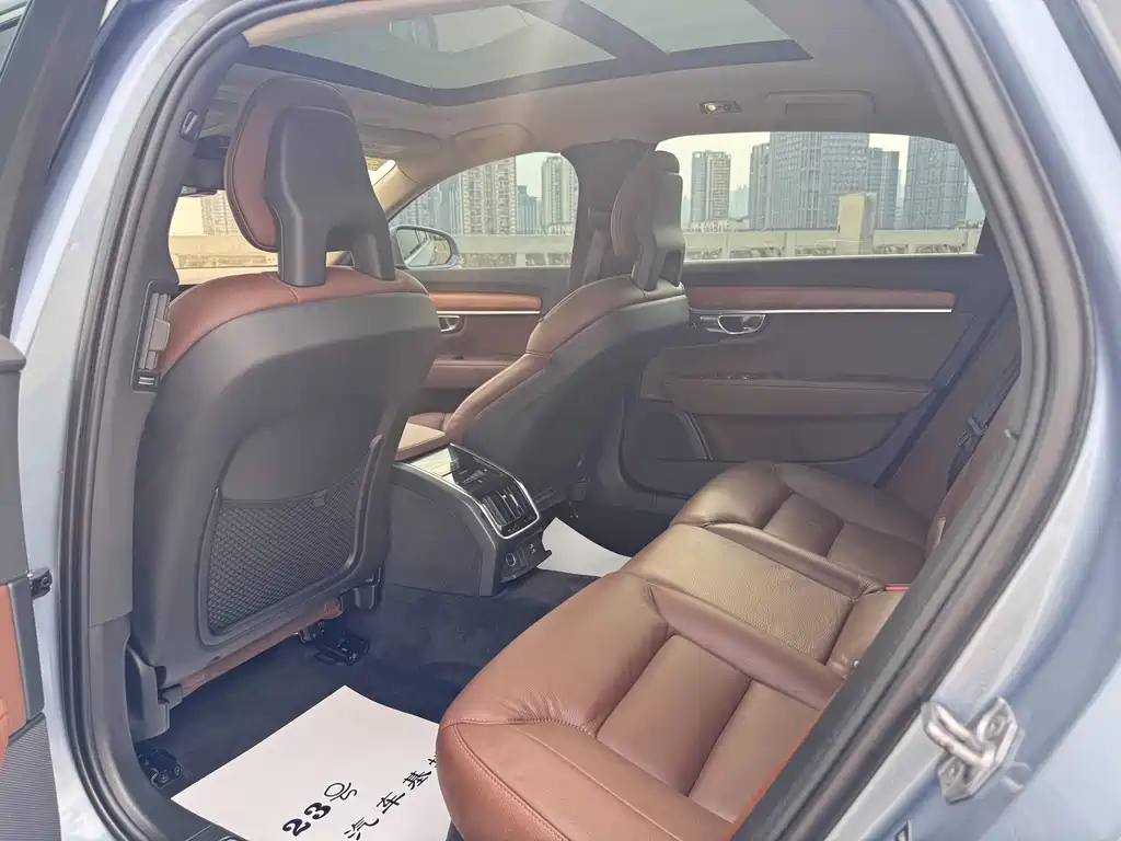 Volvo S90 2018 — фото 14