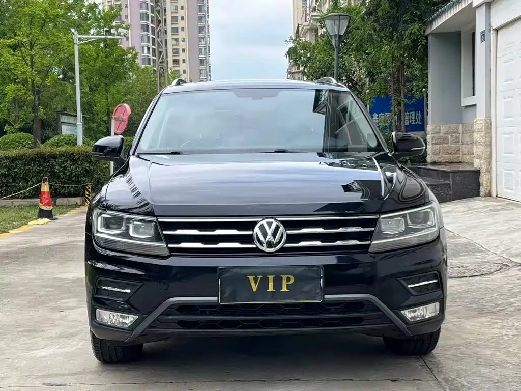 Volkswagen Tiguan L 2020 — фото 2