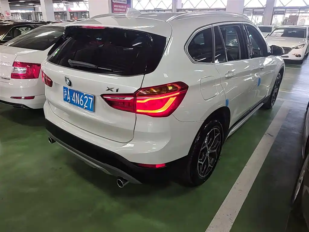 BMW X1 2016 — фото 12