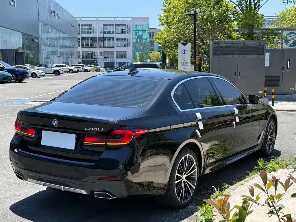 BMW 5 Series 2024