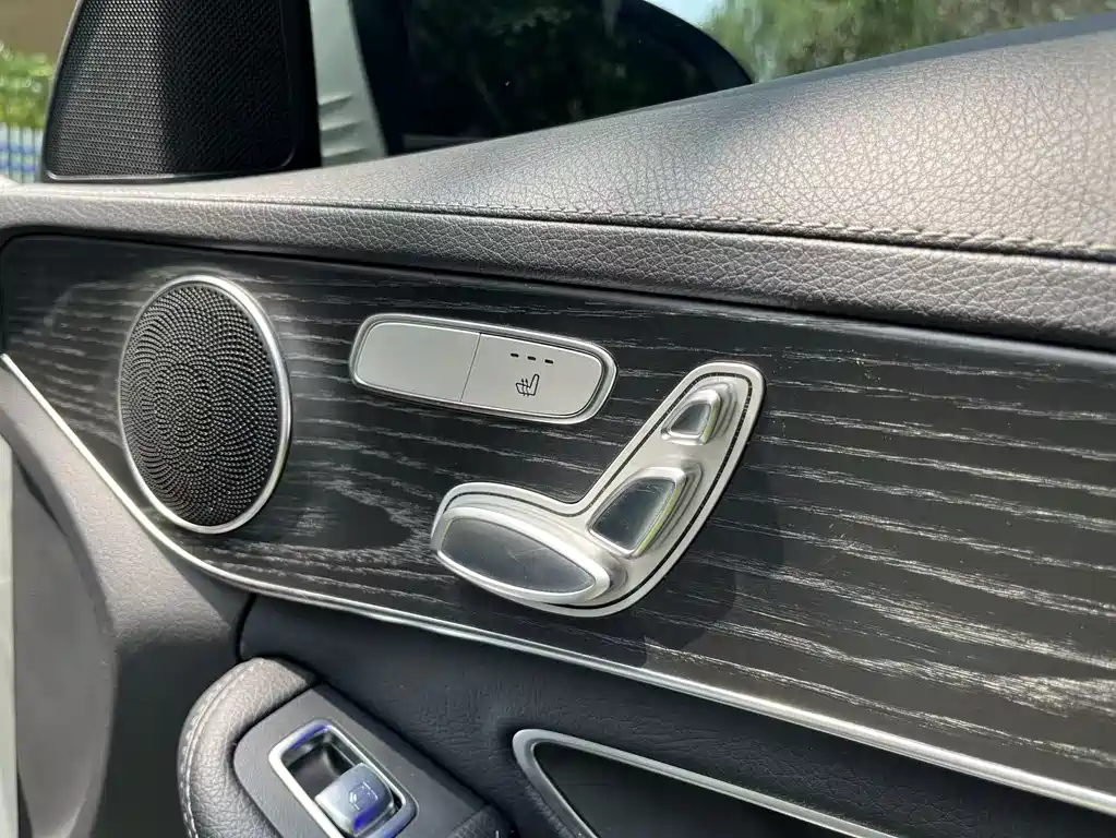 Mercedes-Benz C-Class 2021 — фото 17