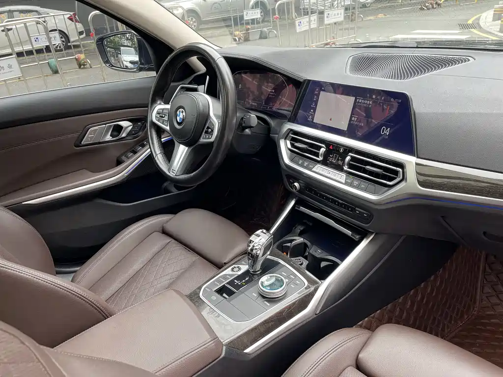 BMW 3 Series 2022 — фото 16