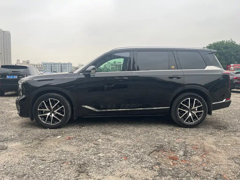 GAC Motor Trumpchi GS8 2022 — фото 4