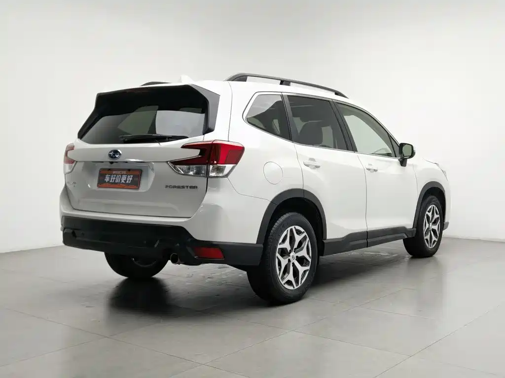 Subaru Forester 2019 — фото 2