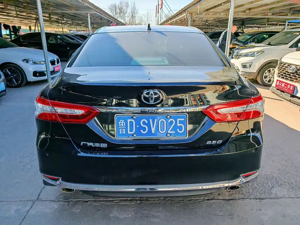 Toyota Camry 2024 — фото 5
